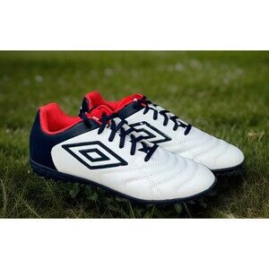 Umbro Men’s Classico XI TF Turf Soccer Shoes Size 8